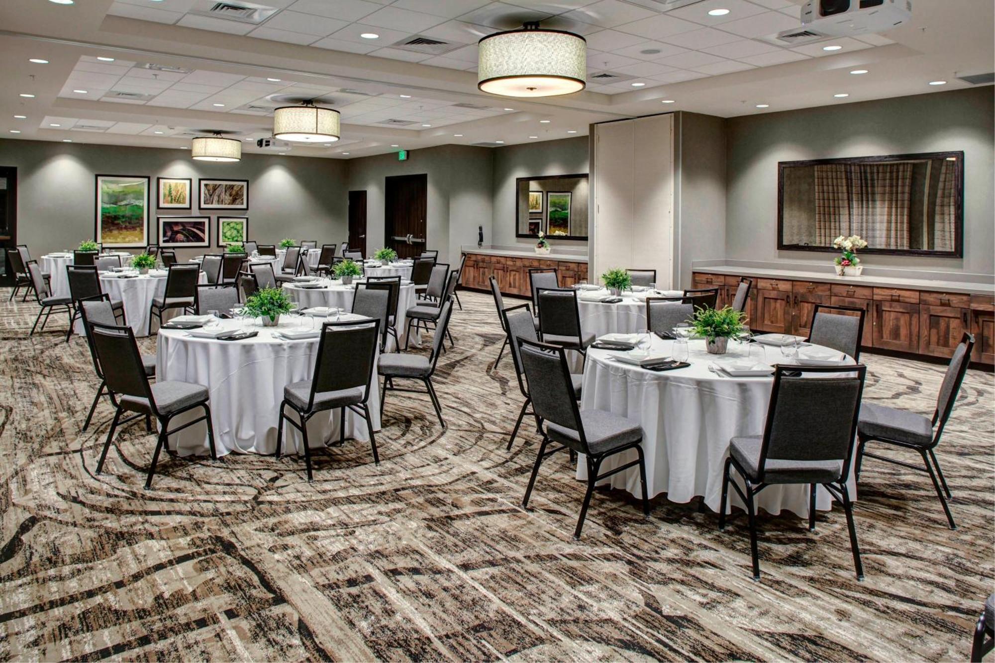 Springhill Suites By Marriott Боузман Екстериор снимка