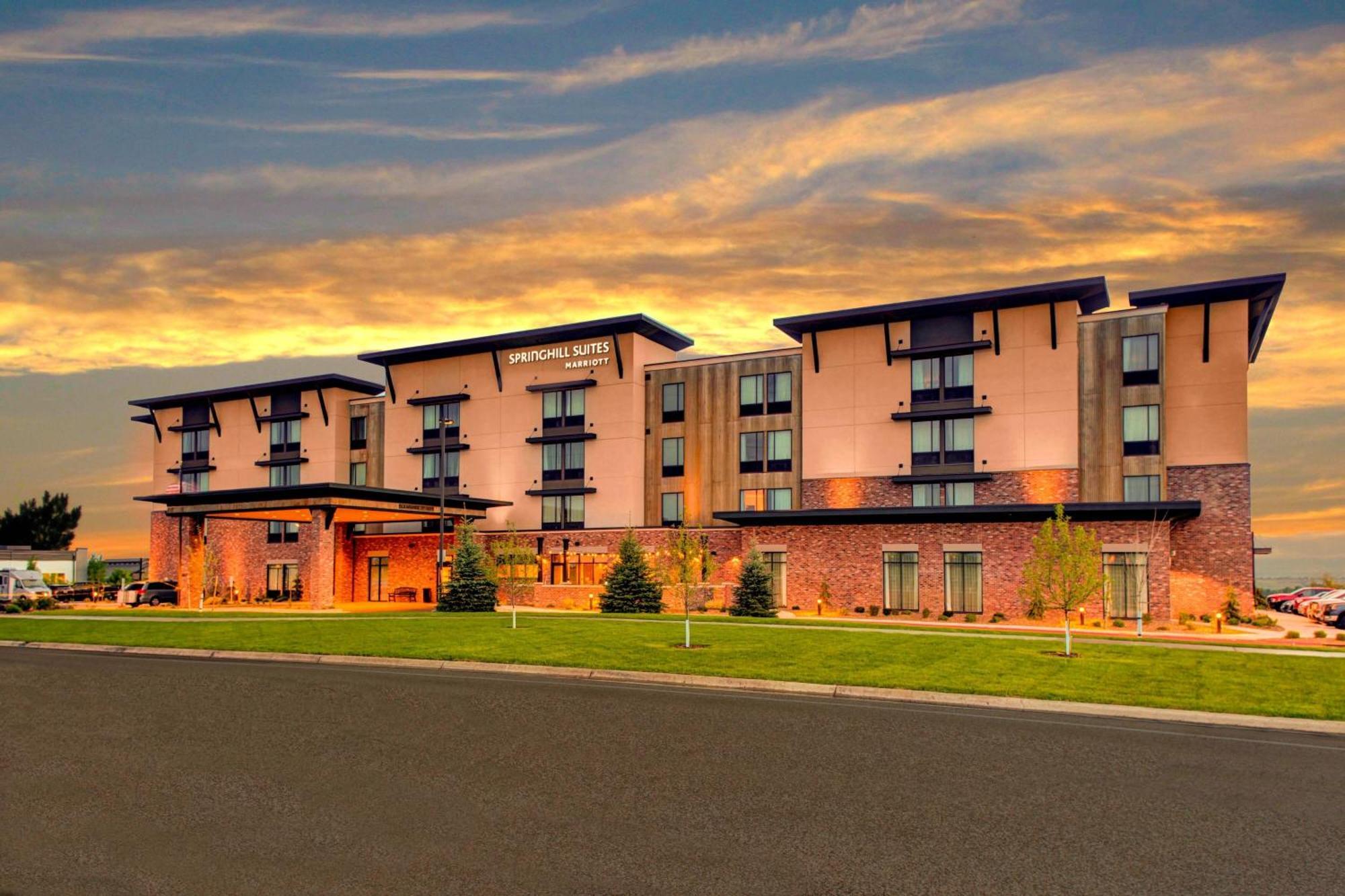 Springhill Suites By Marriott Боузман Екстериор снимка