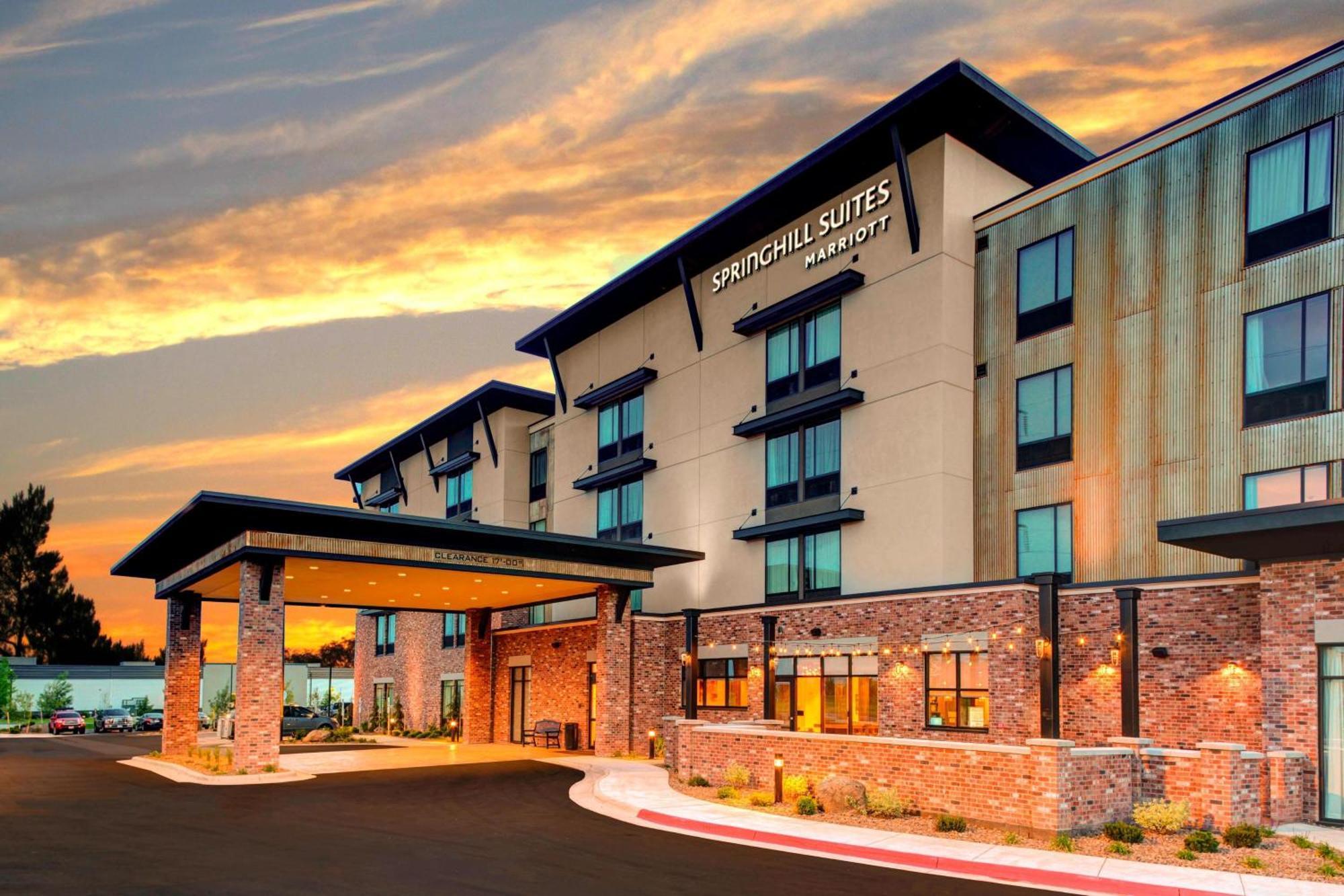 Springhill Suites By Marriott Боузман Екстериор снимка